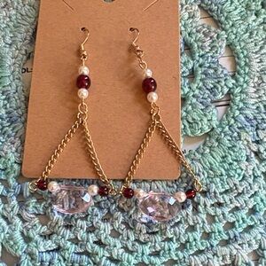 Elegant Gold and Pearl Drop Earrings